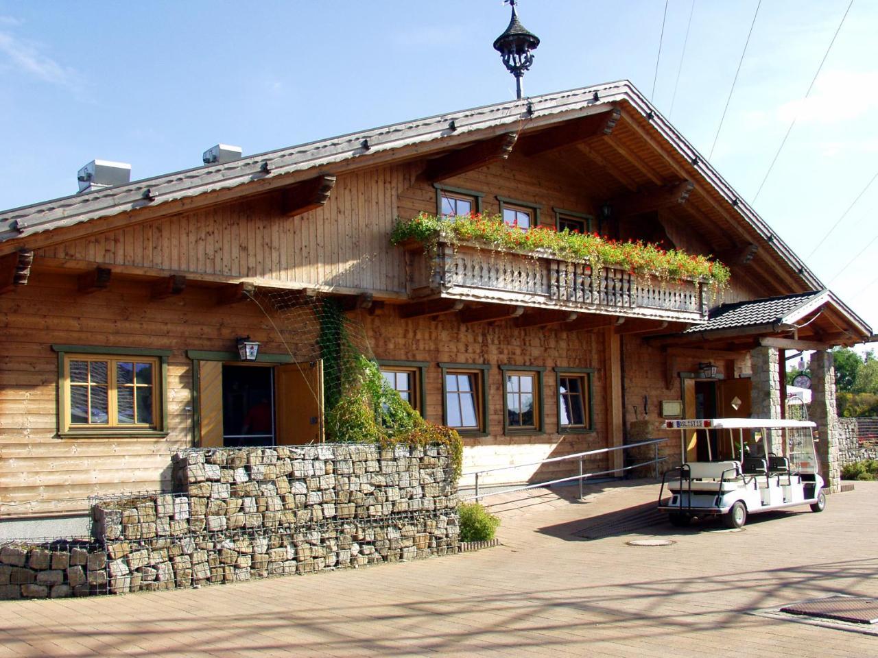 Ferienhaeuser An Der Skihalle Snowtropolis Horlitz Exterior photo